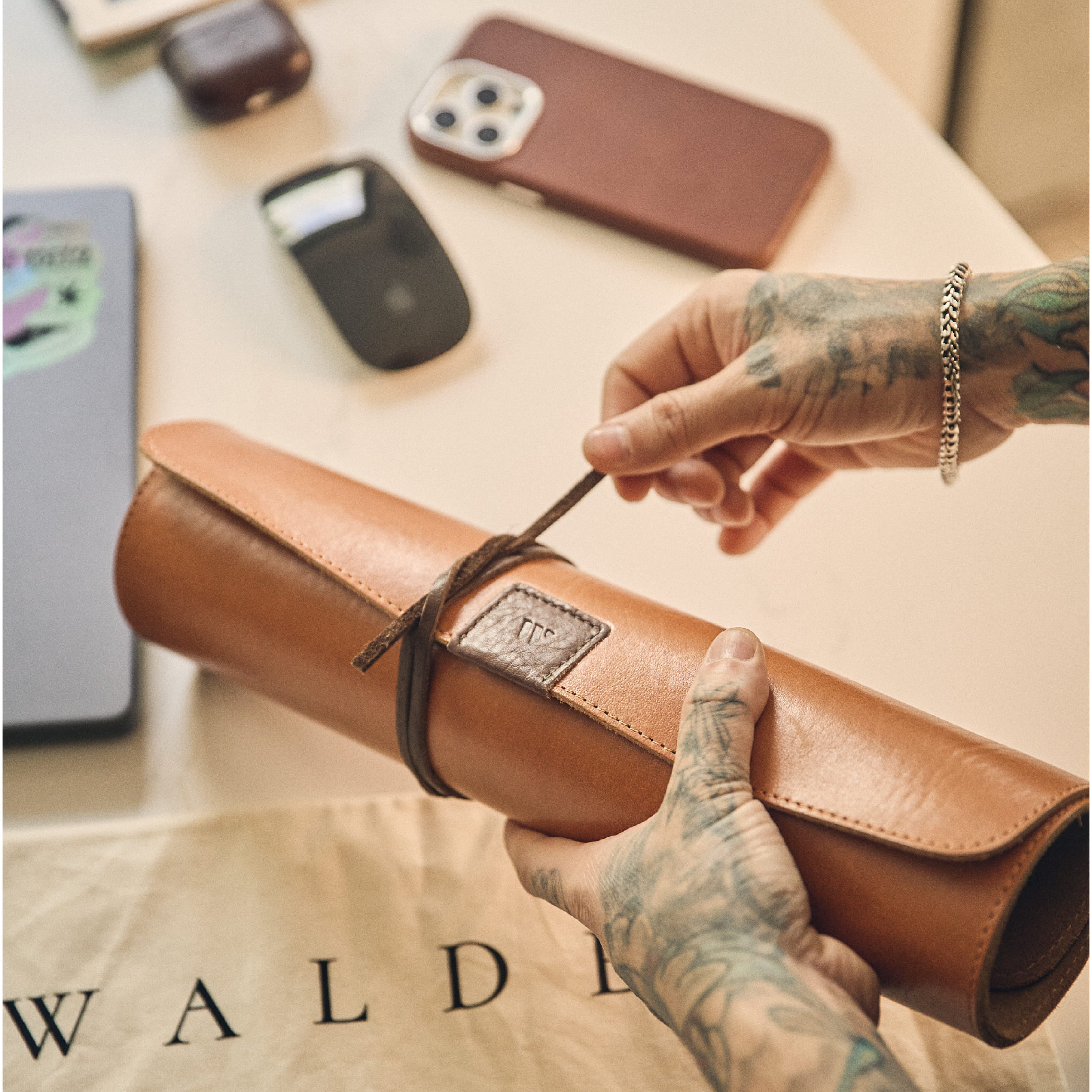 Walden® Laptop Mat de Cuero Genuino · Terra #color_terra
