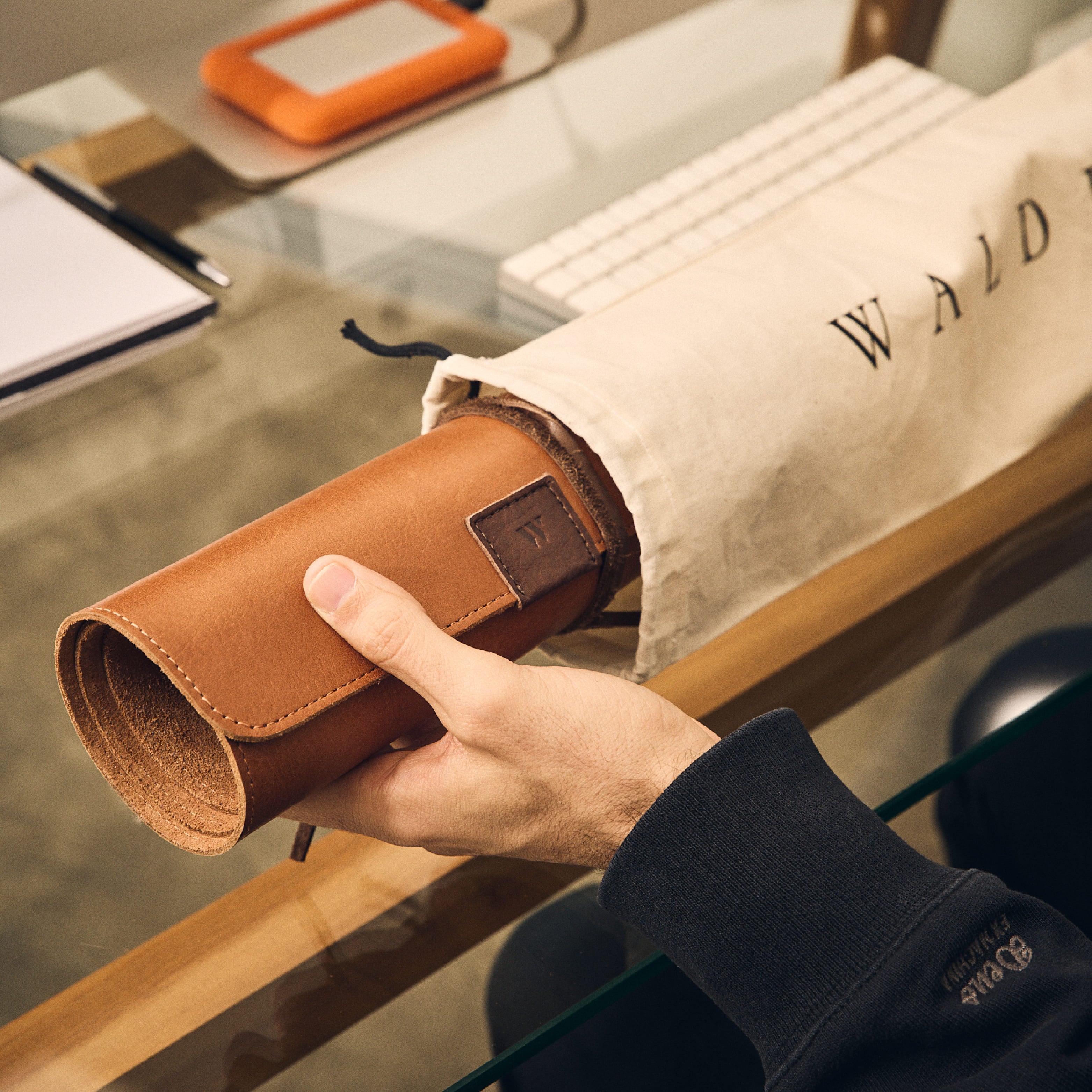 Walden® Keyboard Mat de Cuero Genuino · Terra