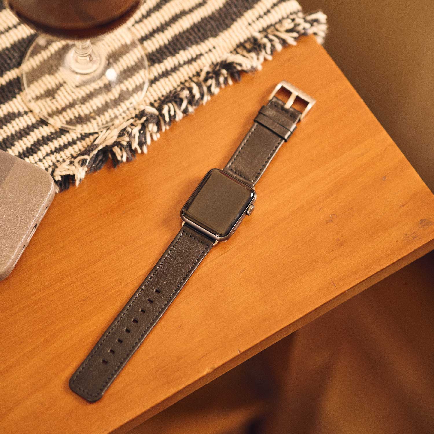 Walden® Genuine Leather Apple Watch Strap · Bosco #color_bosco