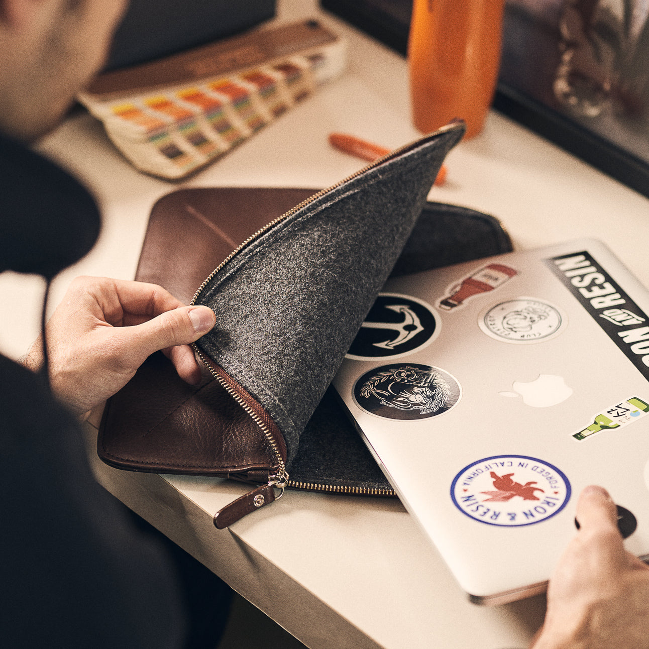 Walden® MacBook/PC Laptop Case + Genuine Leather Tech Bag Bundle · Moca