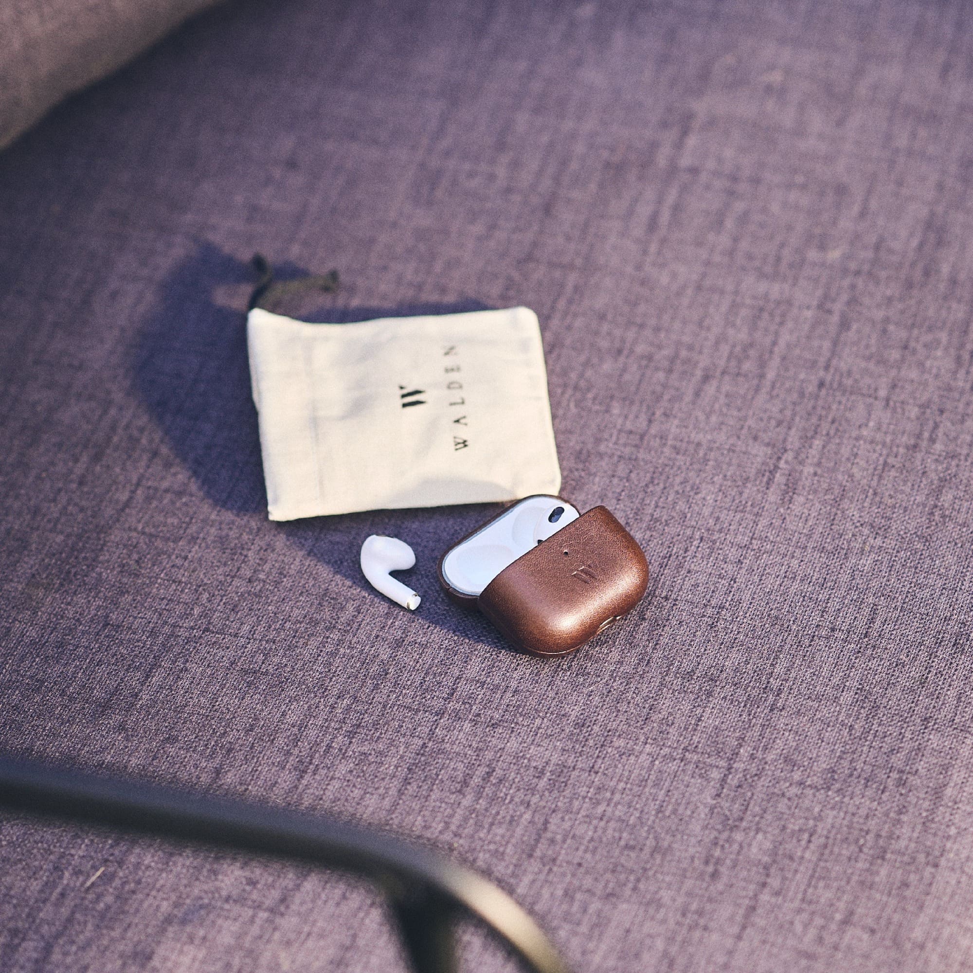 Walden® Genuine Leather AirPods Case · Moca #color_moca