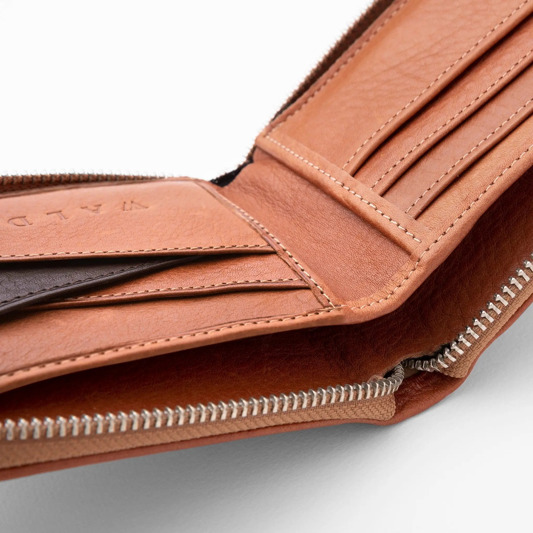 Walden® Genuine Leather Pocket Wallet · Terra #color_terra