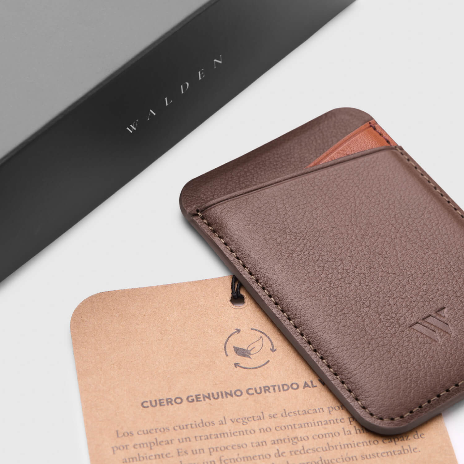 Walden® Genuine Leather MagSafe Wallet · Moca #color_moca