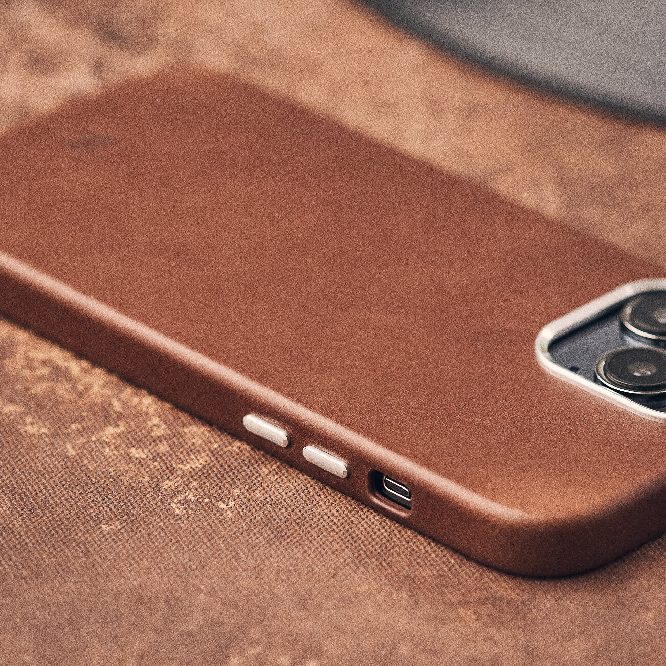 Walden® Genuine Leather iPhone Case · Moca #color_moca