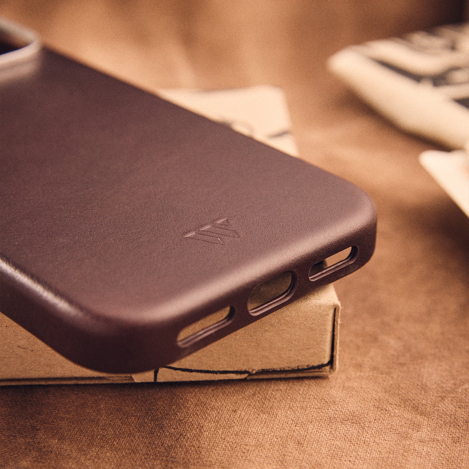 Walden® Genuine Leather iPhone Case · Moca #color_moca
