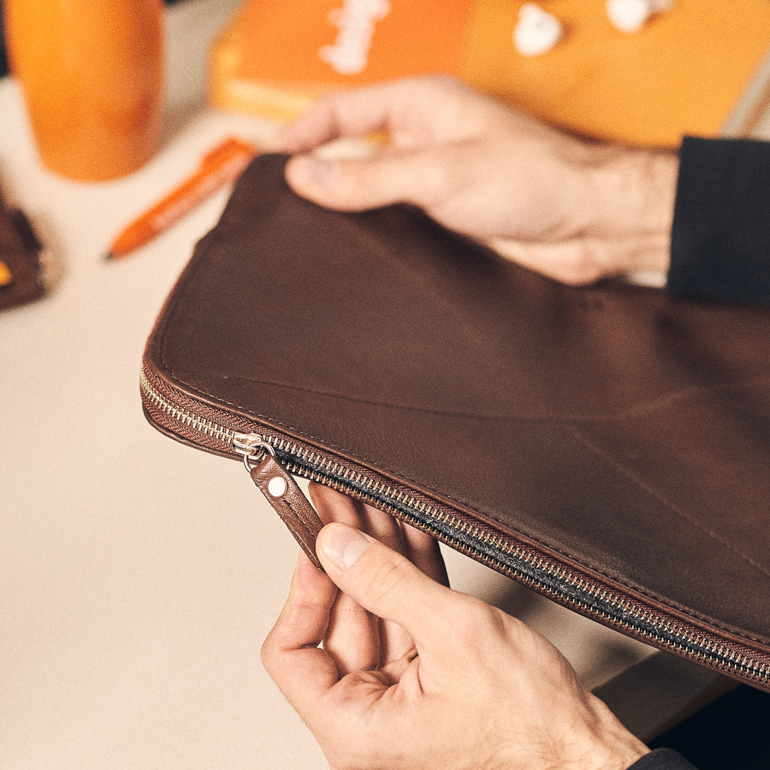 Walden® Genuine Leather Apple Macbook Sleeve · Moca #color_moca