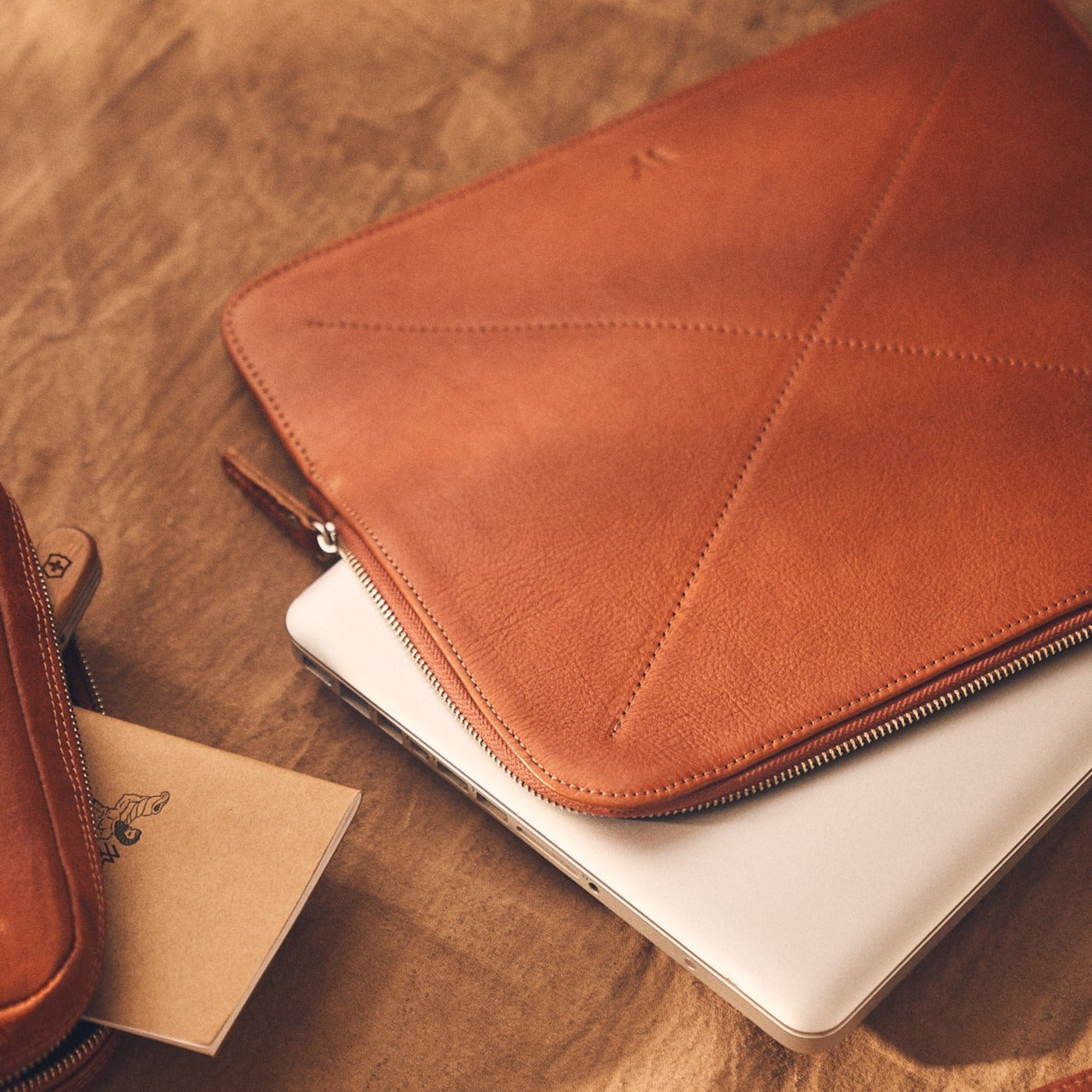 Walden® Genuine Leather Apple Macbook Sleeve · Terra #color_terra
