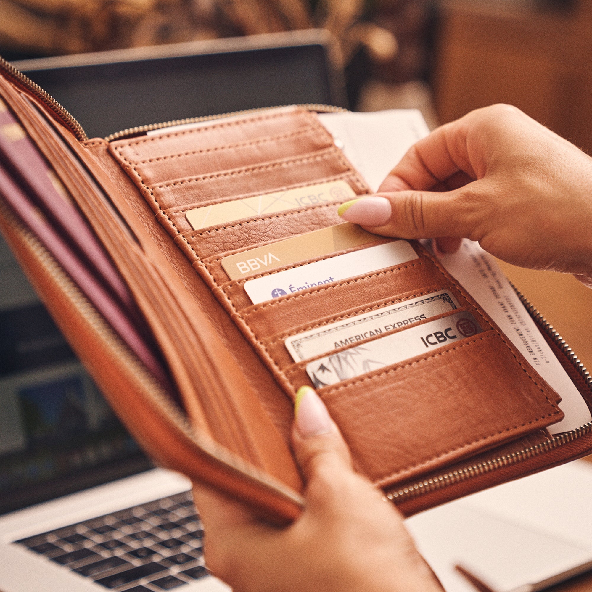 Walden® Genuine Leather Traveller Wallet · Terra #color_terra