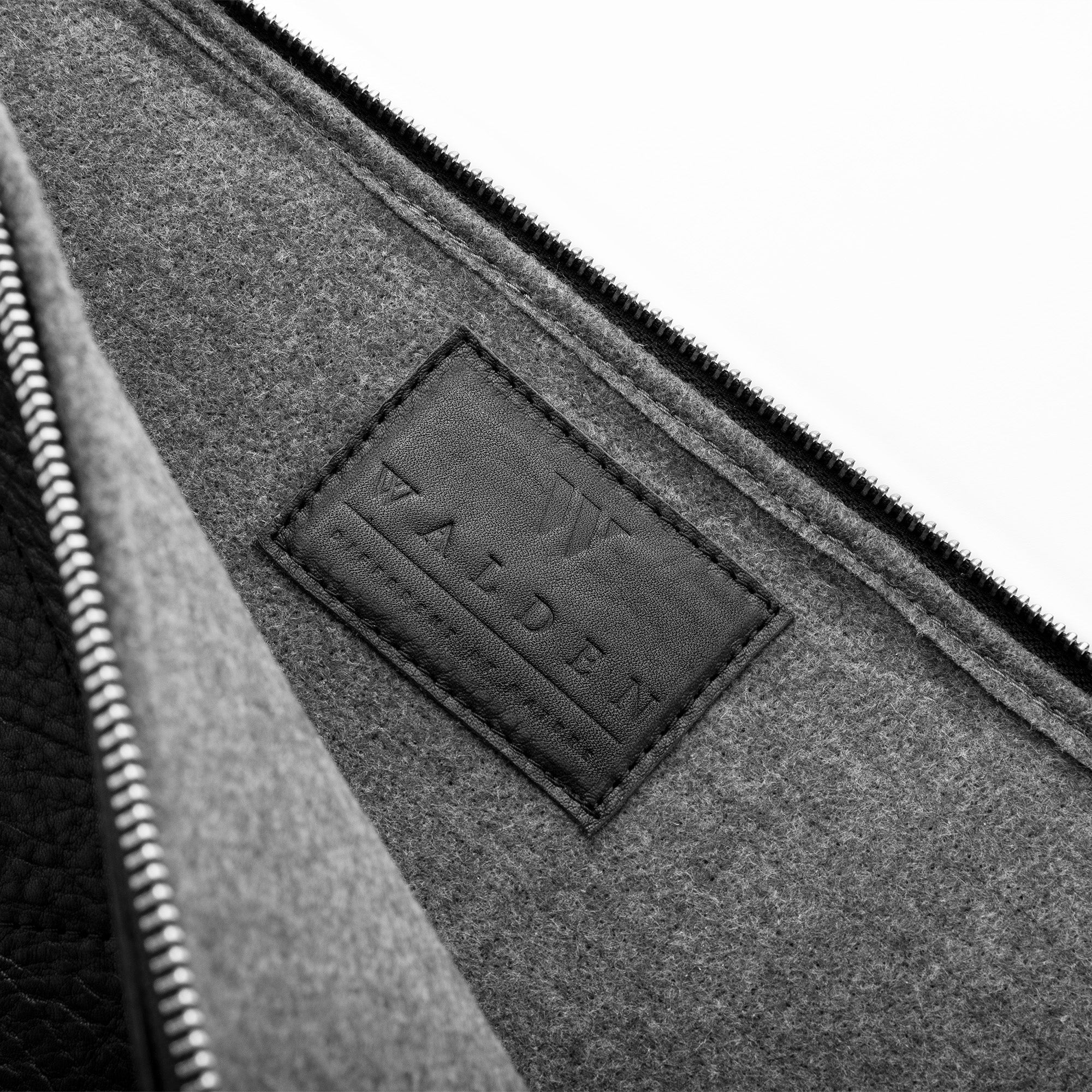 Walden® Genuine Leather Apple Macbook Sleeve · Bosco #color_bosco