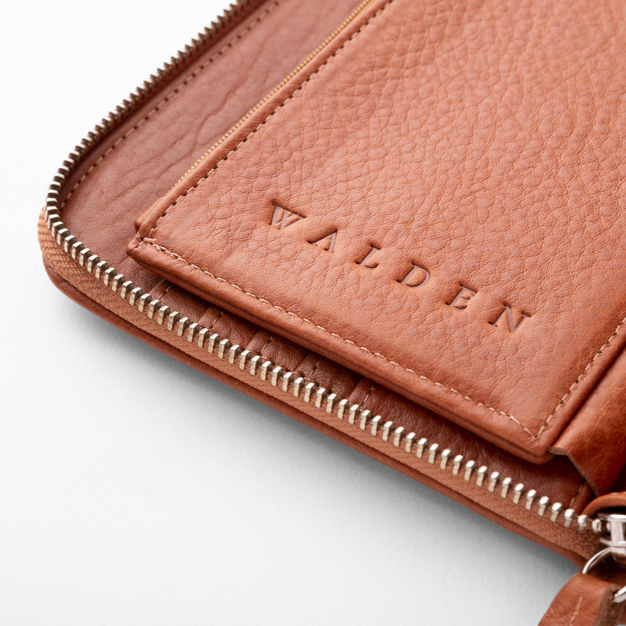 Walden® Genuine Leather Traveller Wallet · Terra #color_terra