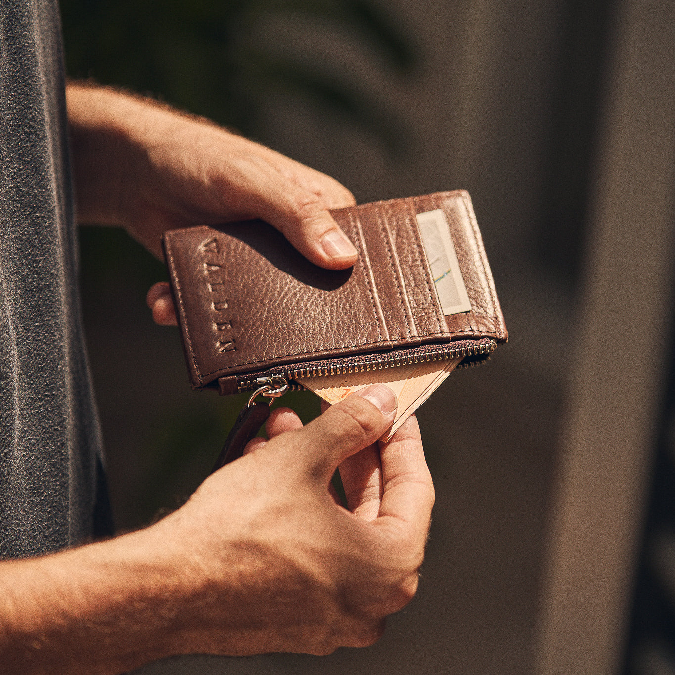 Walden® Genuine Leather Zipper Card Holder · Moca #color_moca