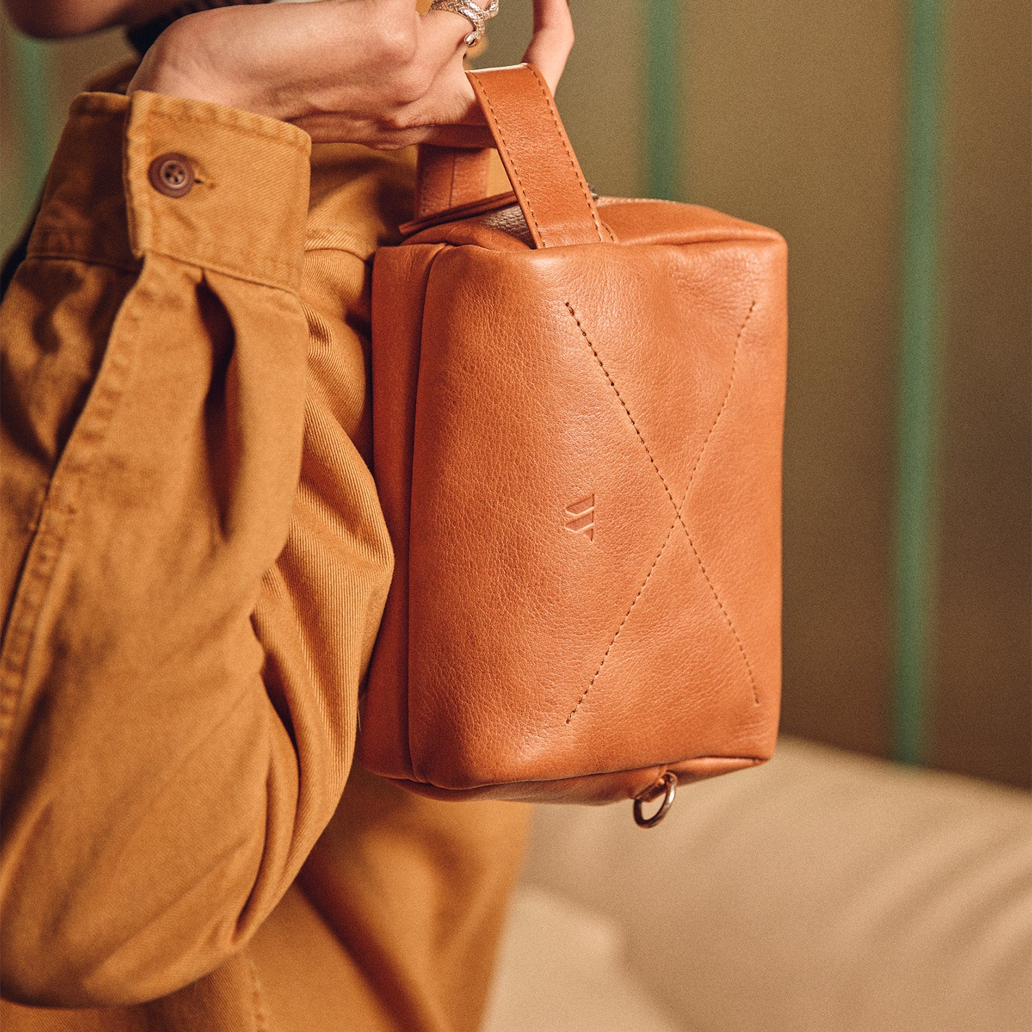 Walden® Genuine Leather Necesser · Terra #color_terra