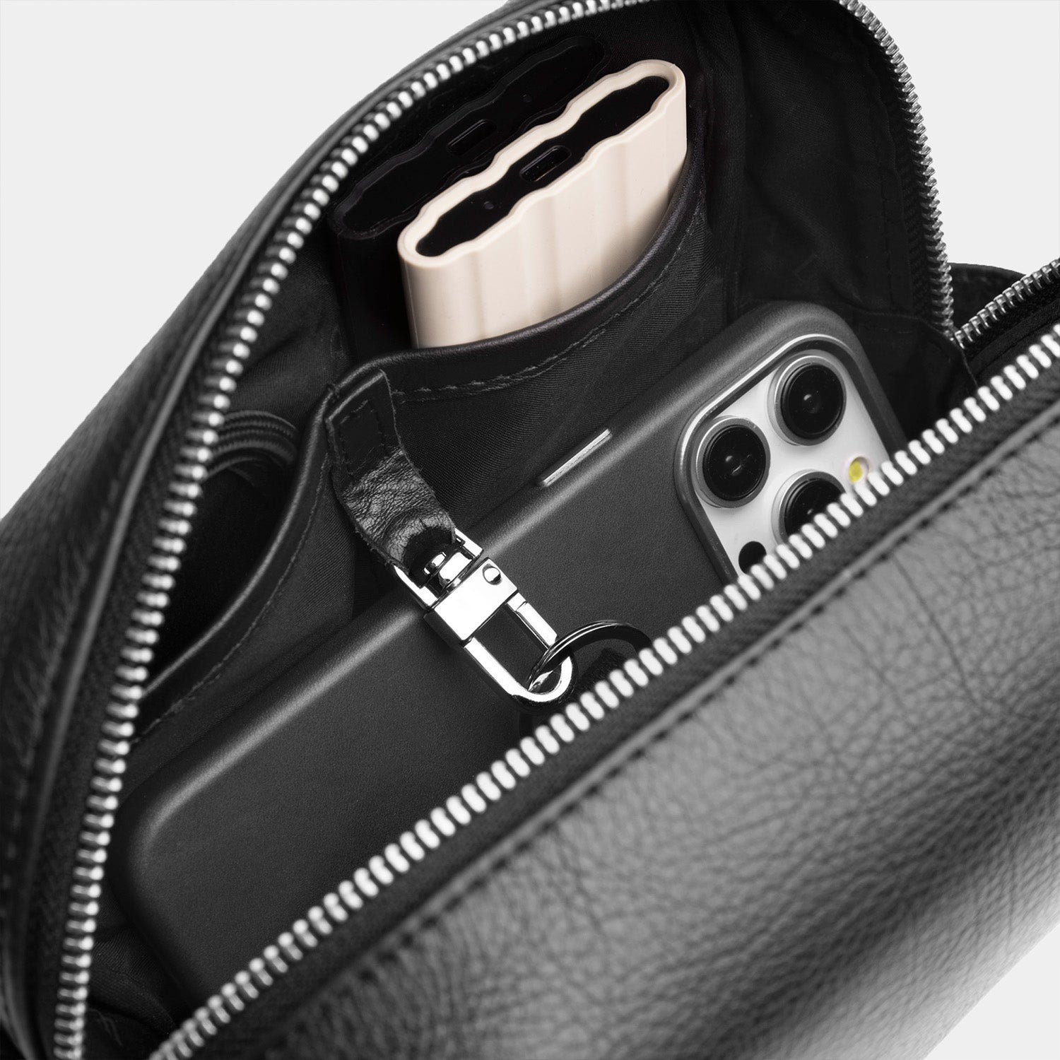 Walden® Genuine Leather Necesser · Bosco #color_bosco