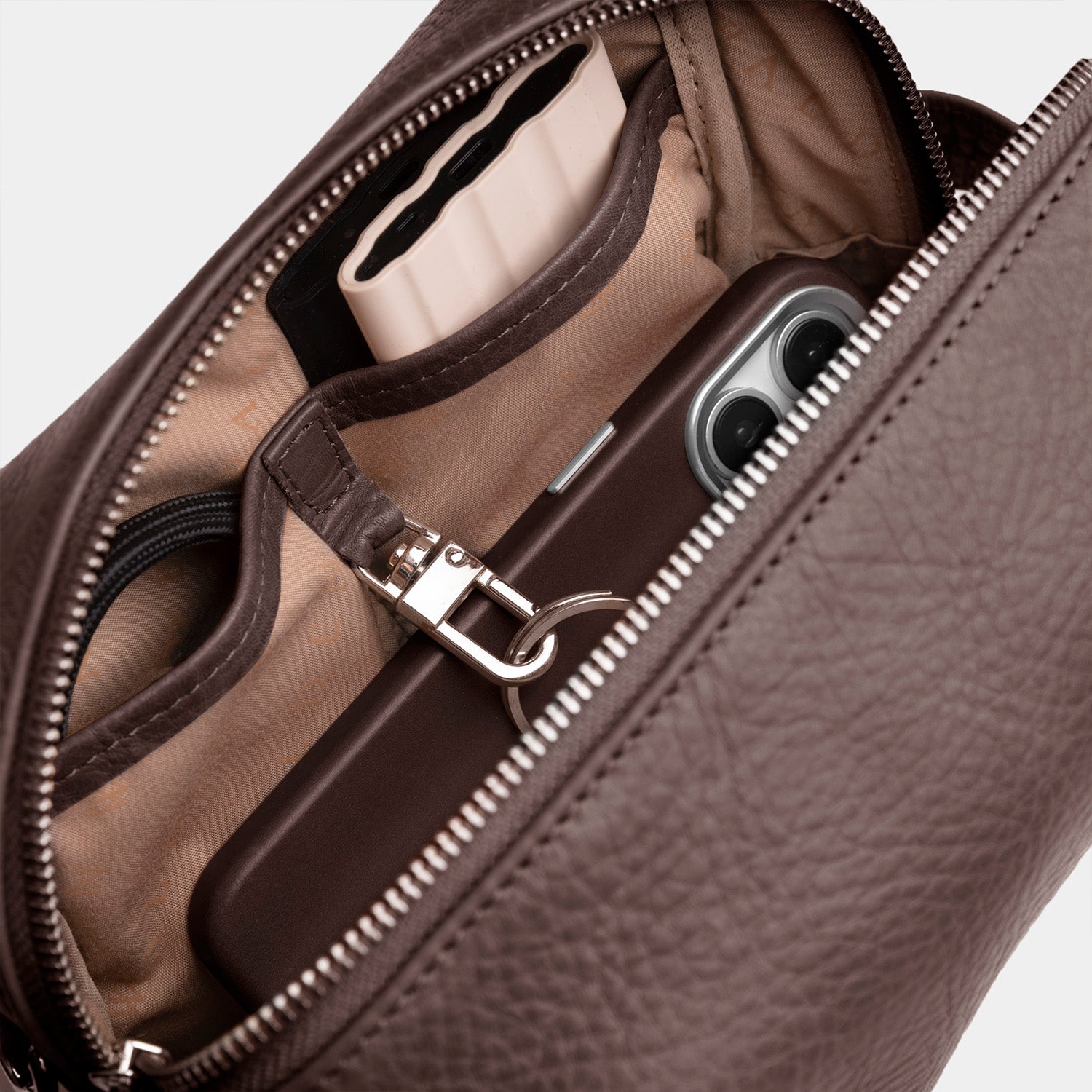 Walden® Genuine Leather Necesser · Moca #color_moca