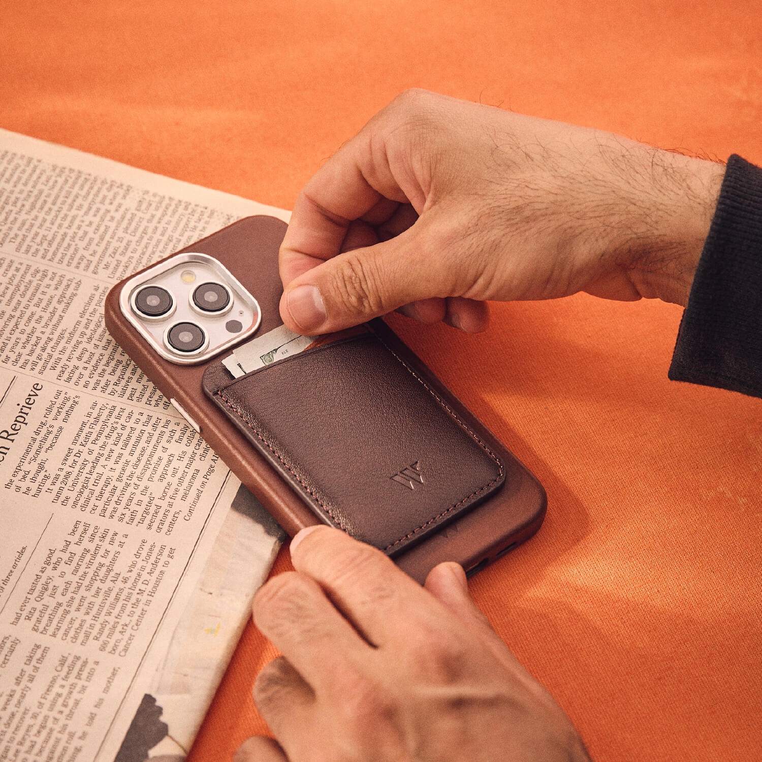 Walden® Genuine Leather MagSafe Wallet · Moca #color_moca