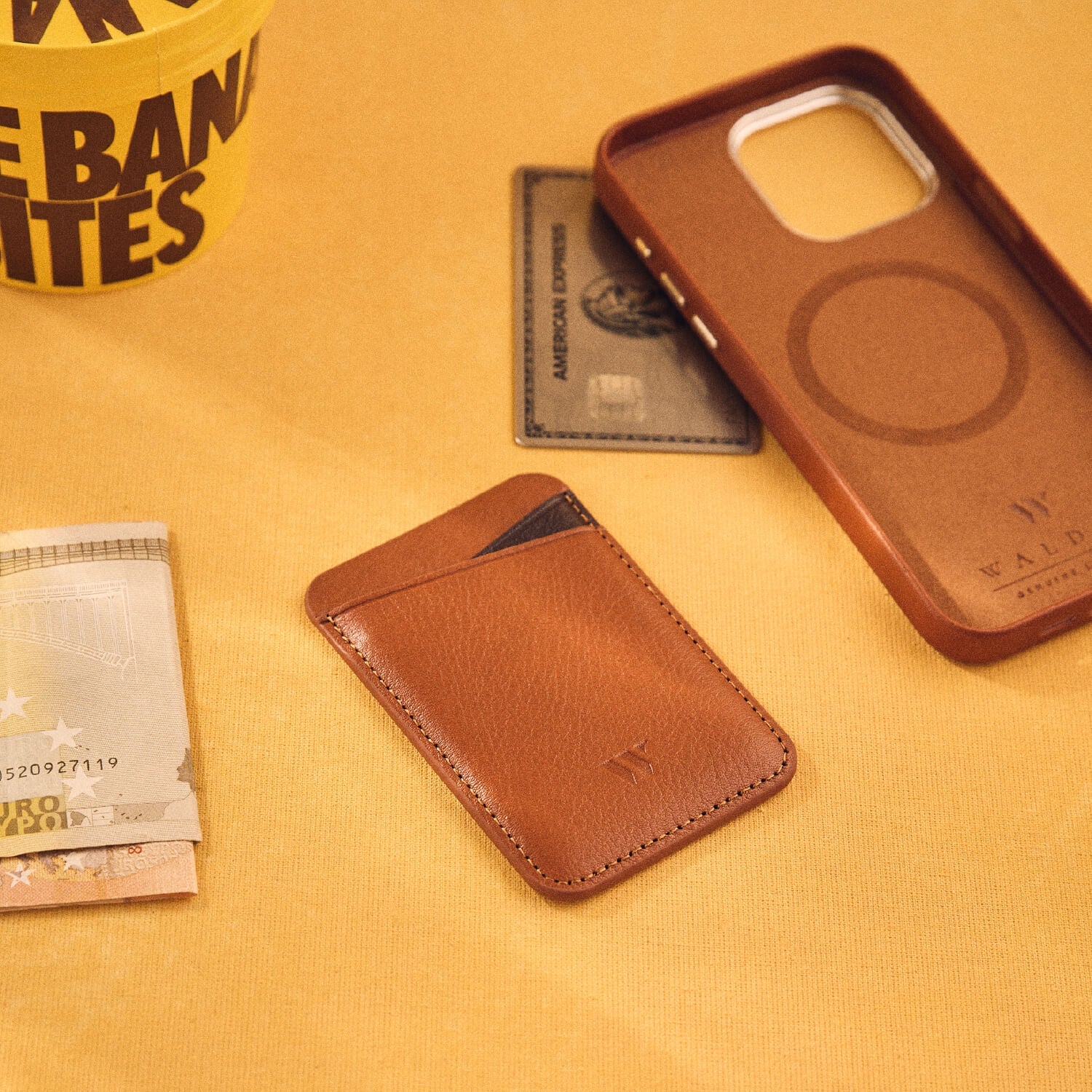 Walden® Genuine Leather MagSafe Wallet · Terra #color_terra