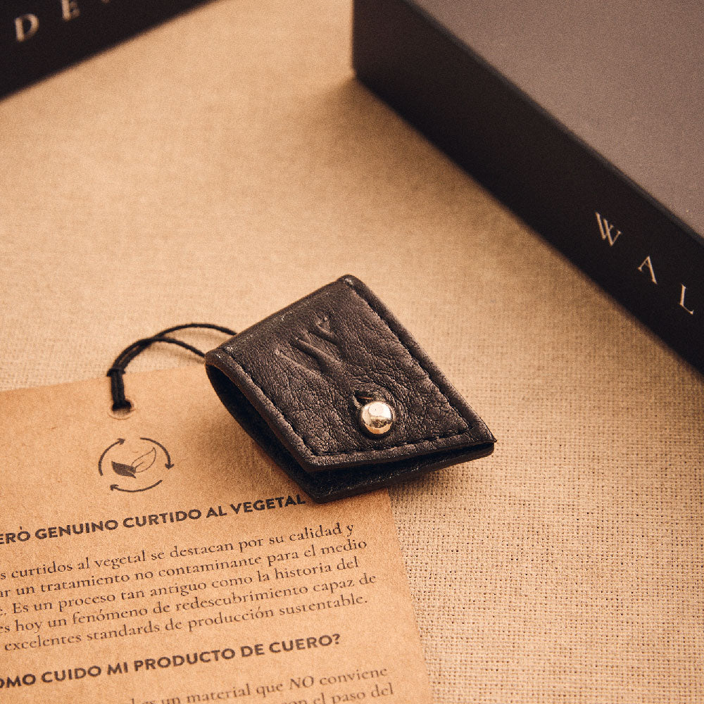 Walden® Genuine Leather Cable Holders · Bosco #color_bosco