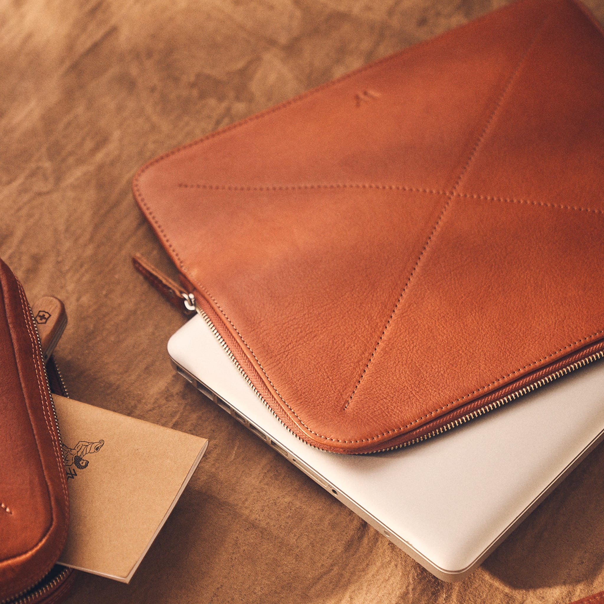 Walden® MacBook/PC Laptop Case + Genuine Leather Tech Bag Bundle · Terra #color_terra