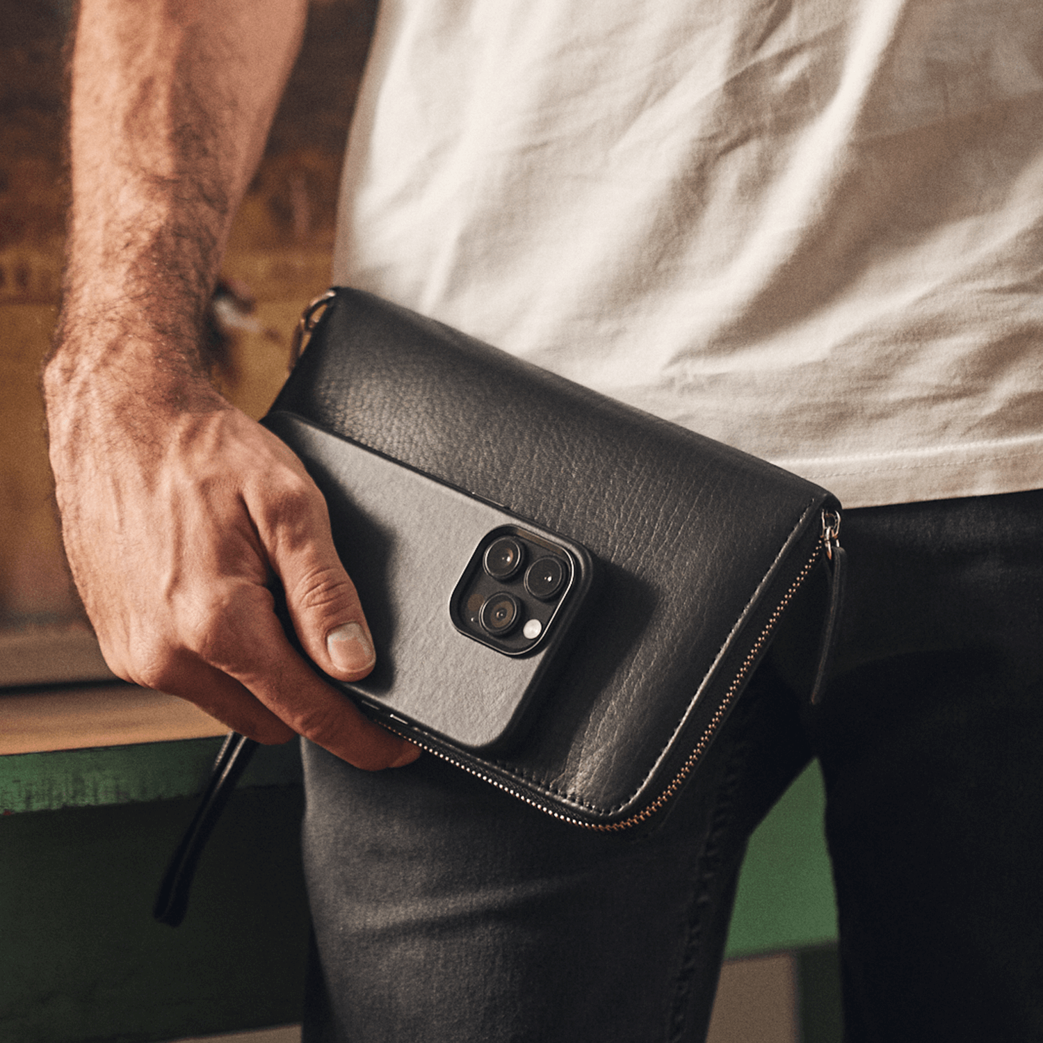 Walden® Genuine Leather Traveller Wallet · Bosco #color_bosco