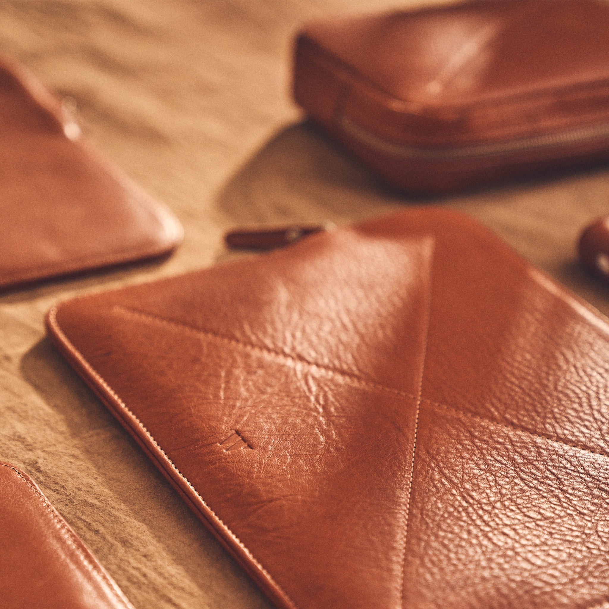 Walden® Genuine Leather Apple Macbook Sleeve · Terra #color_terra
